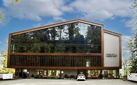 Zesora Nathia Gali